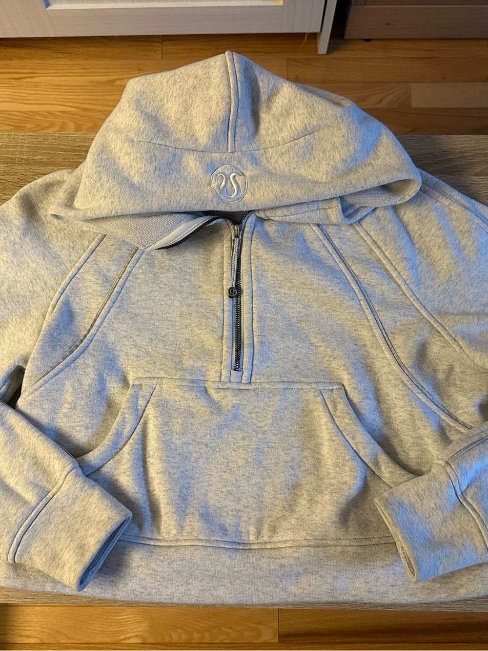 Lululemon Light Gray womens Half-Zip Hoodie Sweater XS/S